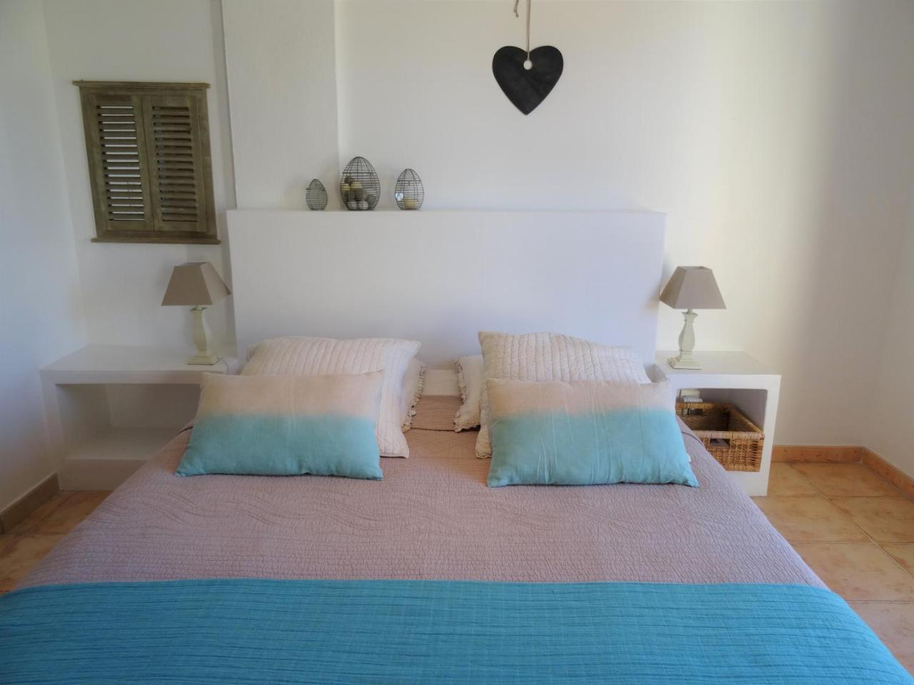 몽투 Mas Les Fleurs D'Hilaire B&B 외부 사진